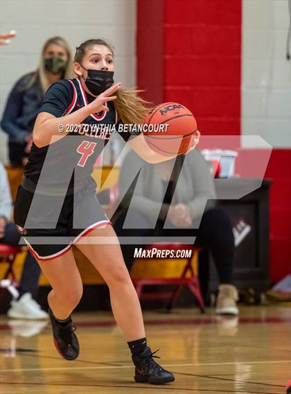 Thumbnail 2 in Regis Jesuit vs Eaglecrest (CHSAA 5A 1st Round Playoff) photogallery.