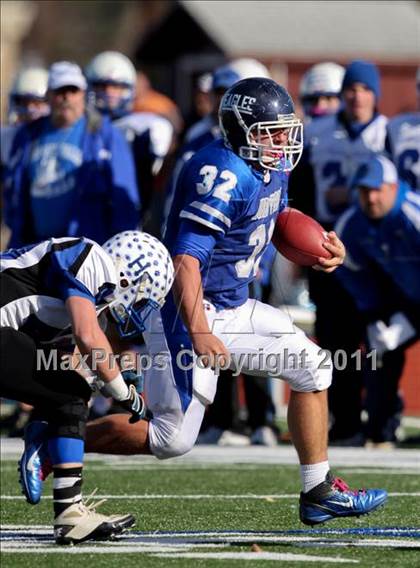 Thumbnail 2 in Hoosick Falls vs. Dobbs Ferry (NYSPHSAA Class C Semifinal) photogallery.