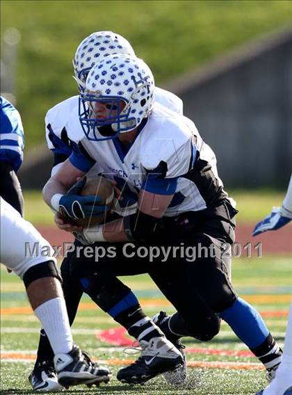 Thumbnail 1 in Hoosick Falls vs. Dobbs Ferry (NYSPHSAA Class C Semifinal) photogallery.