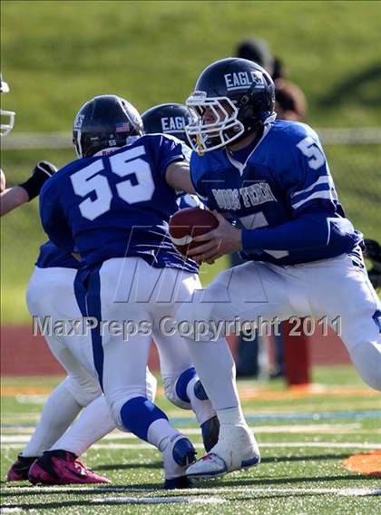 Thumbnail 3 in Hoosick Falls vs. Dobbs Ferry (NYSPHSAA Class C Semifinal) photogallery.