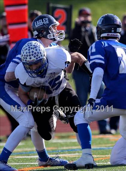 Thumbnail 3 in Hoosick Falls vs. Dobbs Ferry (NYSPHSAA Class C Semifinal) photogallery.