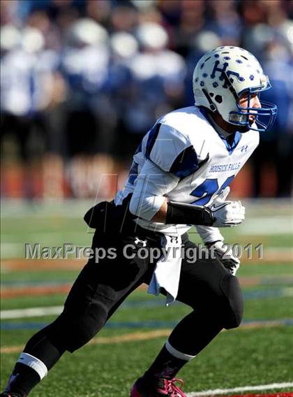 Thumbnail 1 in Hoosick Falls vs. Dobbs Ferry (NYSPHSAA Class C Semifinal) photogallery.