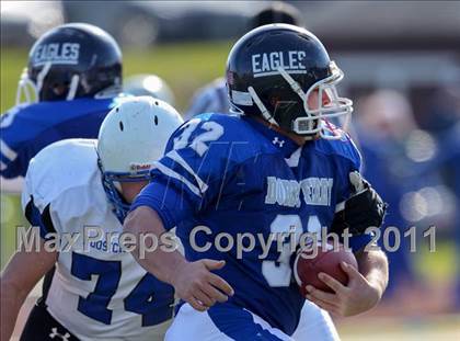 Thumbnail 1 in Hoosick Falls vs. Dobbs Ferry (NYSPHSAA Class C Semifinal) photogallery.