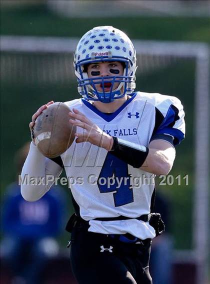 Thumbnail 3 in Hoosick Falls vs. Dobbs Ferry (NYSPHSAA Class C Semifinal) photogallery.