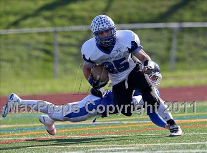 Thumbnail 2 in Hoosick Falls vs. Dobbs Ferry (NYSPHSAA Class C Semifinal) photogallery.