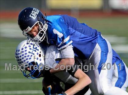 Thumbnail 2 in Hoosick Falls vs. Dobbs Ferry (NYSPHSAA Class C Semifinal) photogallery.