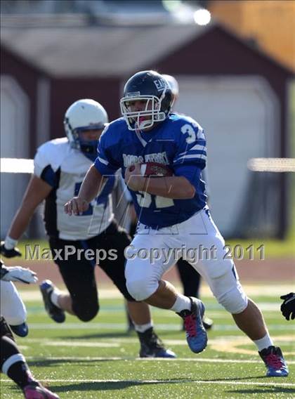 Thumbnail 3 in Hoosick Falls vs. Dobbs Ferry (NYSPHSAA Class C Semifinal) photogallery.