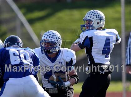 Thumbnail 2 in Hoosick Falls vs. Dobbs Ferry (NYSPHSAA Class C Semifinal) photogallery.