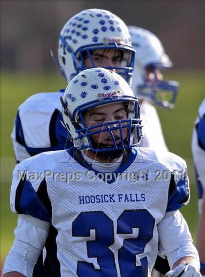 Thumbnail 2 in Hoosick Falls vs. Dobbs Ferry (NYSPHSAA Class C Semifinal) photogallery.