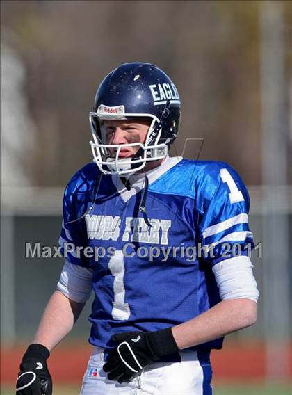 Thumbnail 2 in Hoosick Falls vs. Dobbs Ferry (NYSPHSAA Class C Semifinal) photogallery.