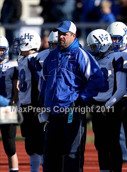 Thumbnail 1 in Hoosick Falls vs. Dobbs Ferry (NYSPHSAA Class C Semifinal) photogallery.
