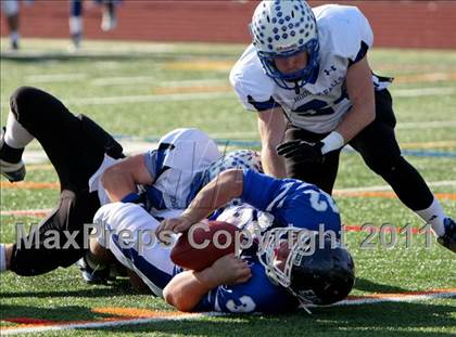 Thumbnail 1 in Hoosick Falls vs. Dobbs Ferry (NYSPHSAA Class C Semifinal) photogallery.