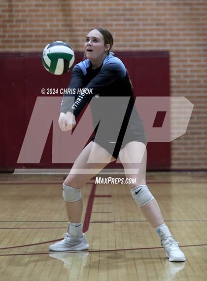 Thumbnail 2 in Estrella Foothills vs. Salpointe Catholic (AIA 4A Semifinal) photogallery.