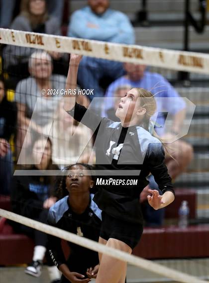 Thumbnail 3 in Estrella Foothills vs. Salpointe Catholic (AIA 4A Semifinal) photogallery.
