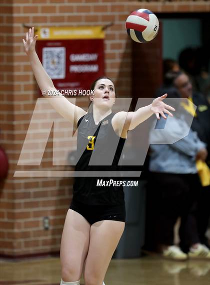 Thumbnail 1 in Estrella Foothills vs. Salpointe Catholic (AIA 4A Semifinal) photogallery.