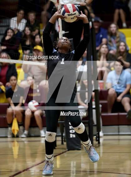 Thumbnail 1 in Estrella Foothills vs. Salpointe Catholic (AIA 4A Semifinal) photogallery.