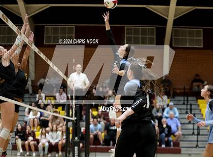 Thumbnail 2 in Estrella Foothills vs. Salpointe Catholic (AIA 4A Semifinal) photogallery.