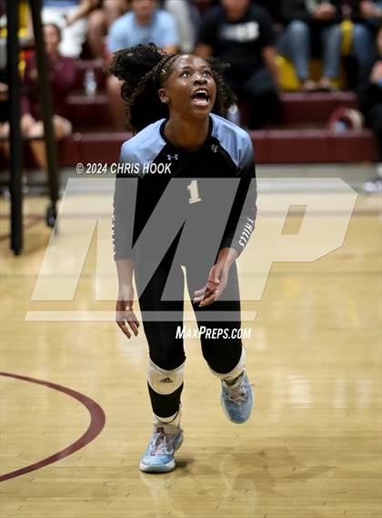 Thumbnail 3 in Estrella Foothills vs. Salpointe Catholic (AIA 4A Semifinal) photogallery.