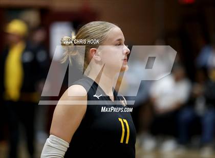 Thumbnail 3 in Estrella Foothills vs. Salpointe Catholic (AIA 4A Semifinal) photogallery.