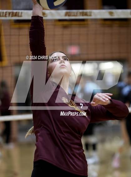 Thumbnail 3 in Estrella Foothills vs. Salpointe Catholic (AIA 4A Semifinal) photogallery.