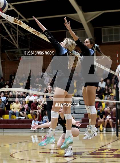 Thumbnail 1 in Estrella Foothills vs. Salpointe Catholic (AIA 4A Semifinal) photogallery.