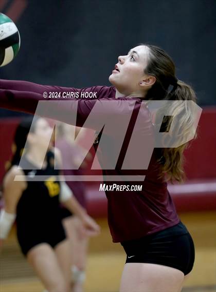 Thumbnail 2 in Estrella Foothills vs. Salpointe Catholic (AIA 4A Semifinal) photogallery.