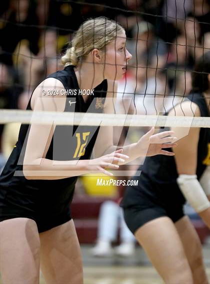 Thumbnail 3 in Estrella Foothills vs. Salpointe Catholic (AIA 4A Semifinal) photogallery.