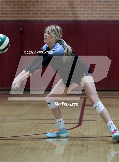 Thumbnail 3 in Estrella Foothills vs. Salpointe Catholic (AIA 4A Semifinal) photogallery.
