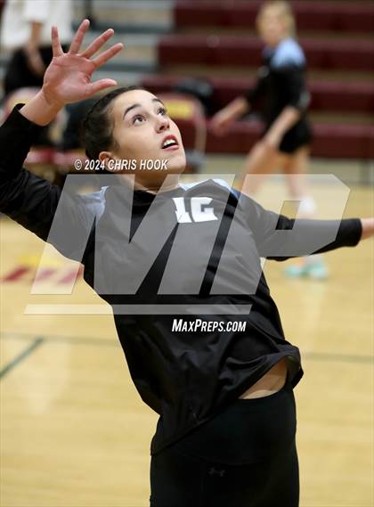 Thumbnail 2 in Estrella Foothills vs. Salpointe Catholic (AIA 4A Semifinal) photogallery.