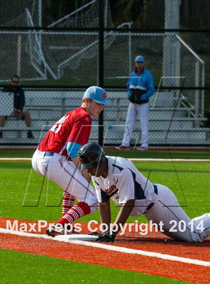 Thumbnail 3 in Chief Sealth @ Eastside Catholic photogallery.