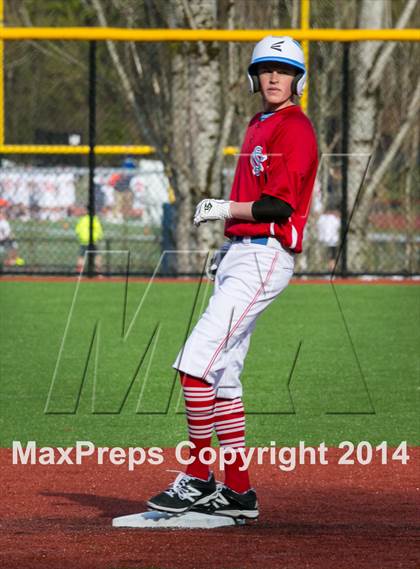 Thumbnail 2 in Chief Sealth @ Eastside Catholic photogallery.