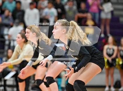 Thumbnail 2 in McGregor vs Groesbeck (UIL 3A Bi-District) photogallery.