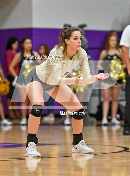 Thumbnail 3 in McGregor vs Groesbeck (UIL 3A Bi-District) photogallery.