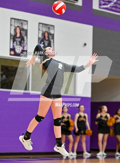 Thumbnail 3 in McGregor vs Groesbeck (UIL 3A Bi-District) photogallery.