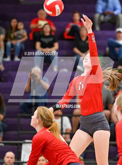 Thumbnail 1 in McGregor vs Groesbeck (UIL 3A Bi-District) photogallery.