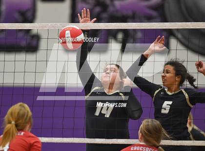Thumbnail 2 in McGregor vs Groesbeck (UIL 3A Bi-District) photogallery.