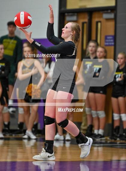 Thumbnail 2 in McGregor vs Groesbeck (UIL 3A Bi-District) photogallery.