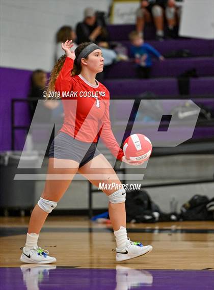 Thumbnail 2 in McGregor vs Groesbeck (UIL 3A Bi-District) photogallery.