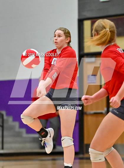 Thumbnail 3 in McGregor vs Groesbeck (UIL 3A Bi-District) photogallery.