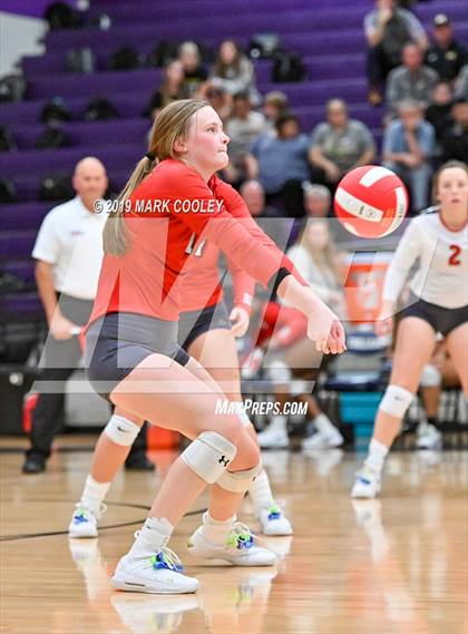Thumbnail 2 in McGregor vs Groesbeck (UIL 3A Bi-District) photogallery.