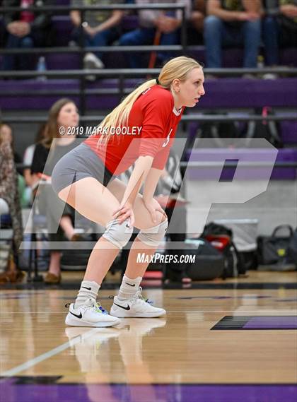 Thumbnail 1 in McGregor vs Groesbeck (UIL 3A Bi-District) photogallery.