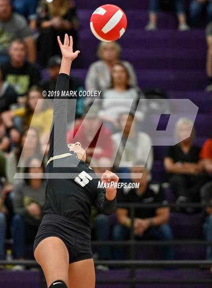 Thumbnail 1 in McGregor vs Groesbeck (UIL 3A Bi-District) photogallery.