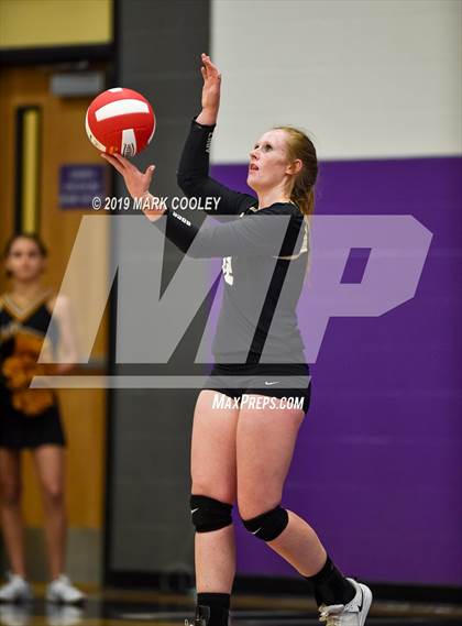 Thumbnail 3 in McGregor vs Groesbeck (UIL 3A Bi-District) photogallery.