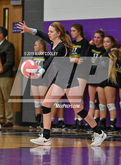 Thumbnail 2 in McGregor vs Groesbeck (UIL 3A Bi-District) photogallery.