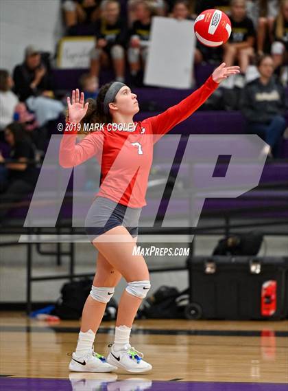 Thumbnail 2 in McGregor vs Groesbeck (UIL 3A Bi-District) photogallery.