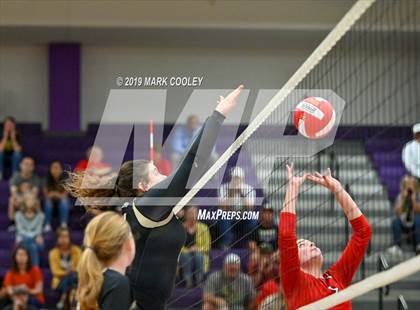 Thumbnail 1 in McGregor vs Groesbeck (UIL 3A Bi-District) photogallery.