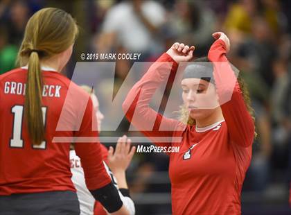 Thumbnail 3 in McGregor vs Groesbeck (UIL 3A Bi-District) photogallery.