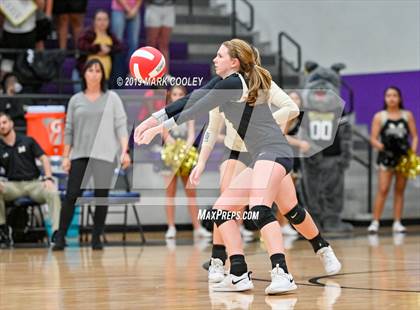Thumbnail 3 in McGregor vs Groesbeck (UIL 3A Bi-District) photogallery.