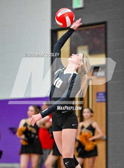 Thumbnail 3 in McGregor vs Groesbeck (UIL 3A Bi-District) photogallery.