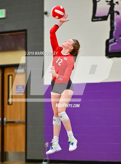 Thumbnail 1 in McGregor vs Groesbeck (UIL 3A Bi-District) photogallery.